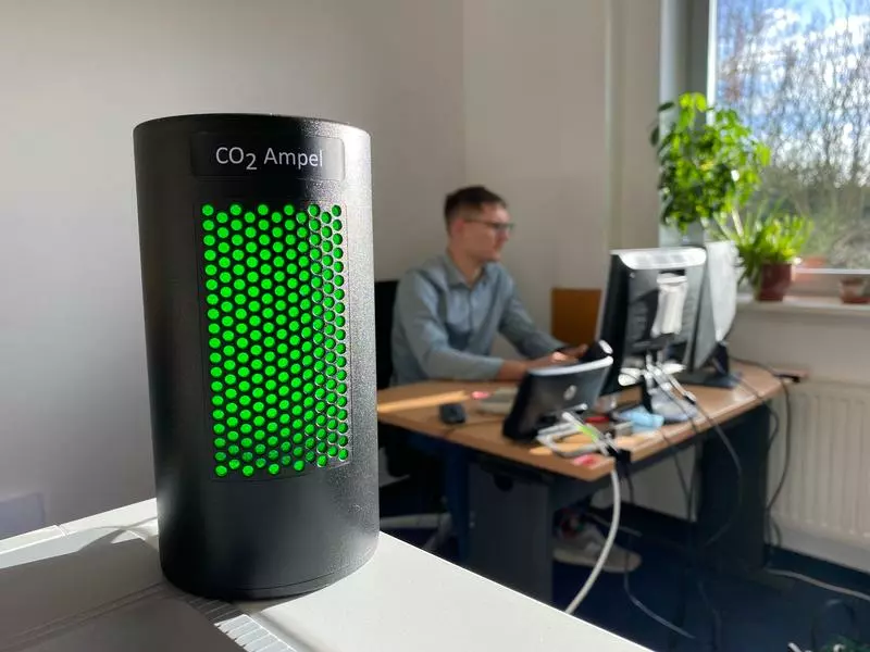 ISIS IC CO2 Ampel CONNY 5 ISIS IC CO2 Ampel CONNY – Bild 3