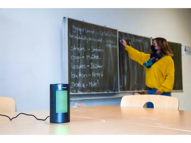 ISIS IC CO2 Ampel CONNY 11 ISIS IC CO2 Ampel CONNY – Bild 9